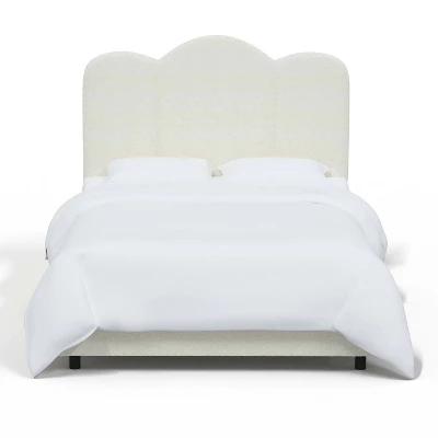 Lizzie Bed - Skyline Furniture